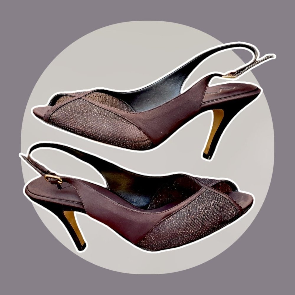 VINTAGE WITCH HEEL